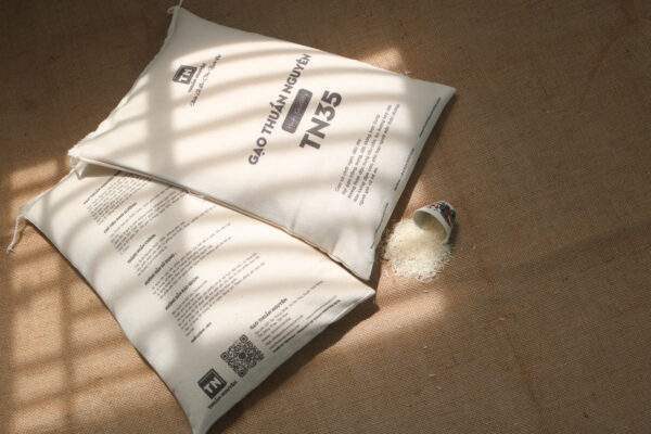 Vietnam organic rice by Thuan Nguyen Rice